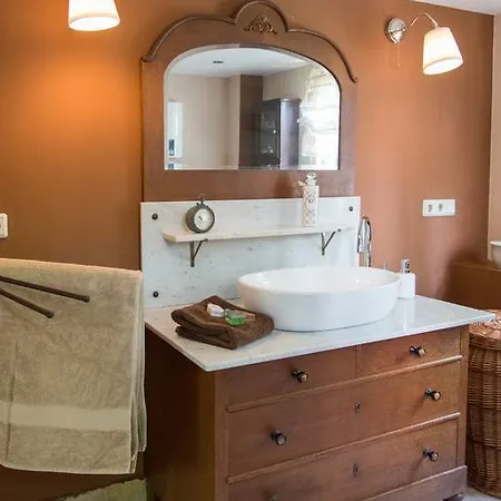 Haus Nr. 9 * Ruppichteroth